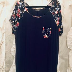 Navy blue & floral t-shirt